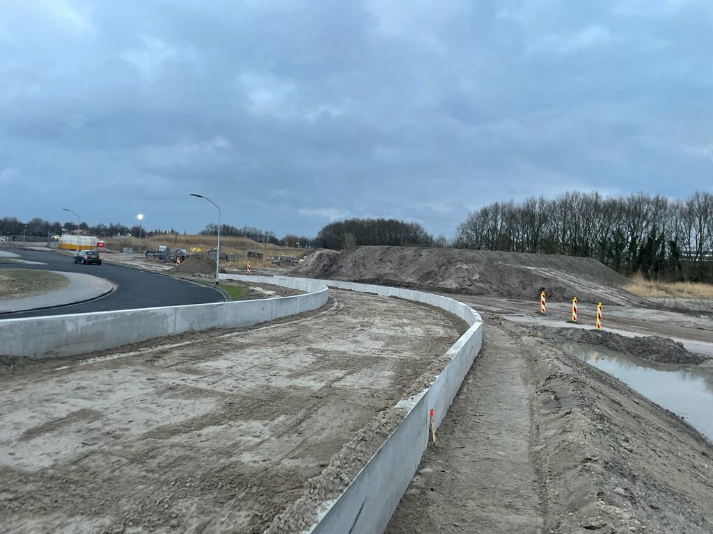 Bosch Beton - Nelson Mandelabrug, wandel- en fietsbrug in Lelystad