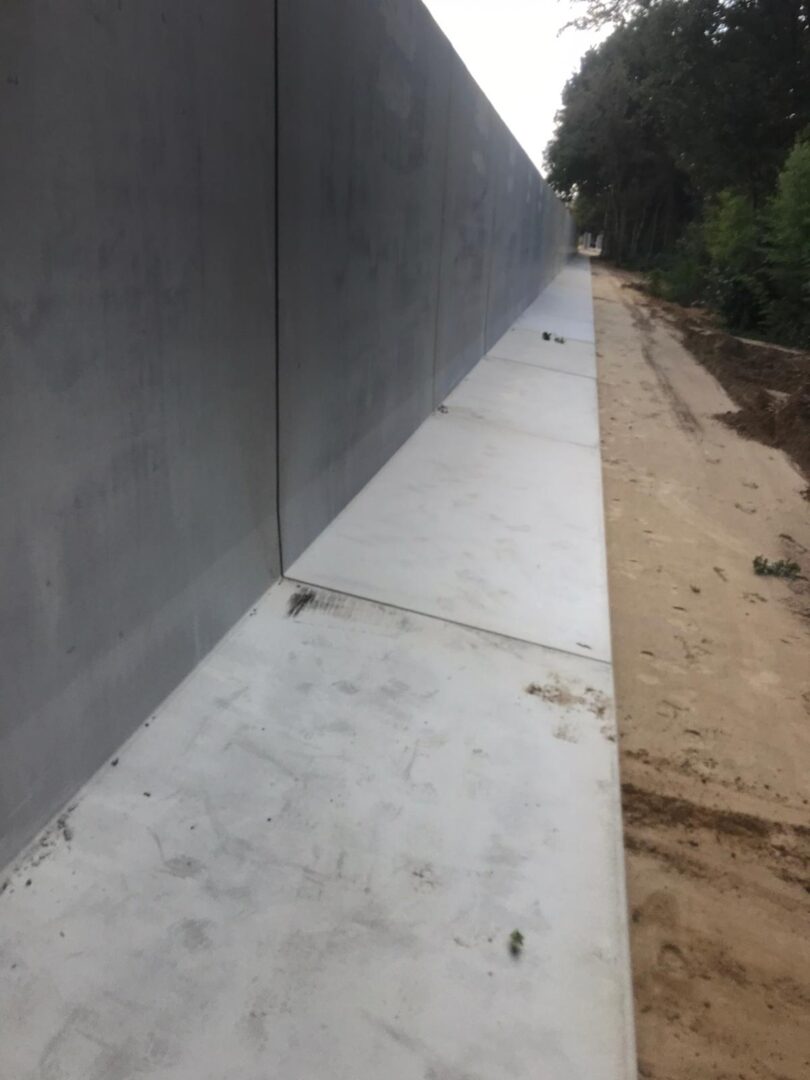 Bosch Beton - Keerwanden met kokowall als geluidswand en terreinafscheiding in Boxtel