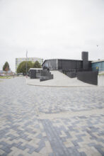 Bosch Beton - Antraciet keerwanden bij SportsCentre FBK Stadion in Hengelo